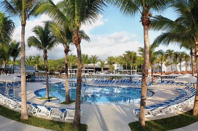 Cancun Airport and Hotel Riu Yucatan Private Shuttle - Who Will Benefit Most?