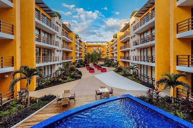 Cancun Airport and Lunada Beach Condo Private Shuttle - Why This Shuttle Is a Good Fit