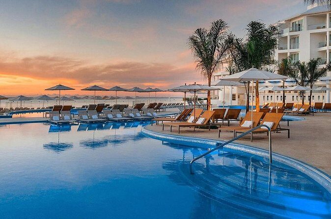 Cancun Airport and Playacar Palace Resort Private Shuttle - Who Should Consider This Service?