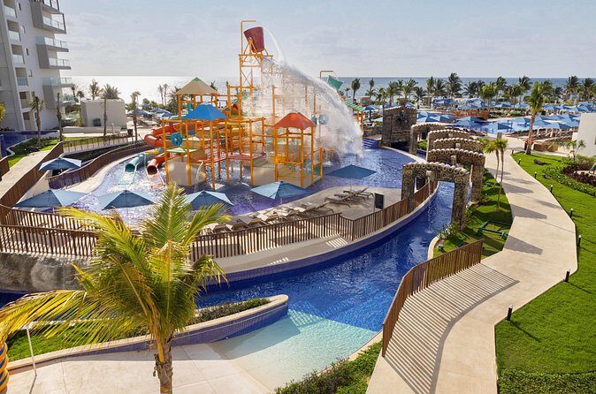 Cancun Airport and Royalton Splash Riviera Cancun Private Shuttle - Who Should Consider This Service?