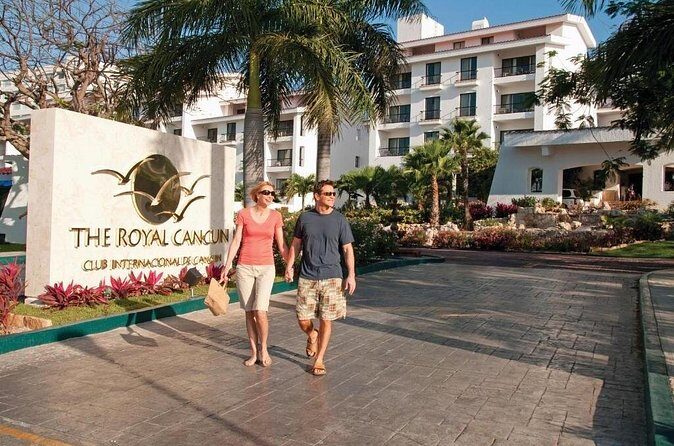 Cancun Airport and The Royal Cancun Private Shuttle - Who Should Consider This Service?