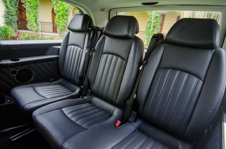 Cancun Airport Luxury Private Van Transfer - Vehicle Capacity and Luggage