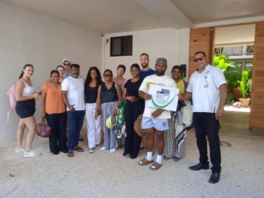 Cancún Airport: One Way & Round Transfer to Playa Del Carmen - Pickup and Drop-off Details
