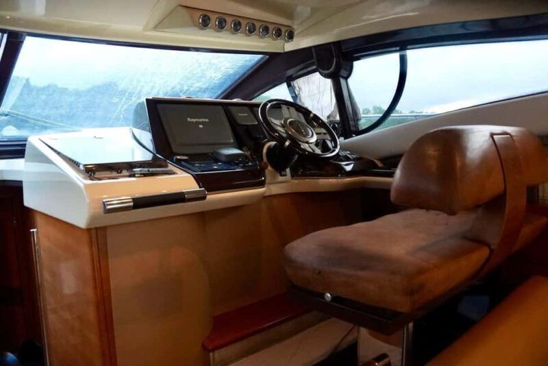 Cancun: Azimut 47 Fly Private Yacht - 6 hours to Isla Mujeres - FAQ