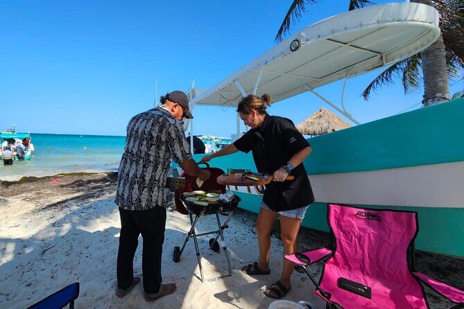 Cancun Beach Seafood Barbecue Class in a Kombi - Who Will Love This Experience?