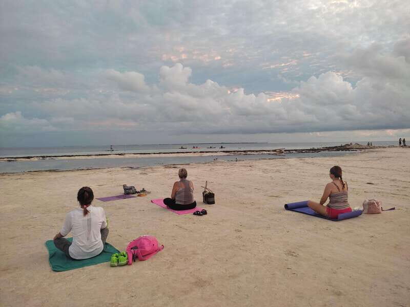 Cancún: Beach Yoga Class with Guided Meditation - Key Points