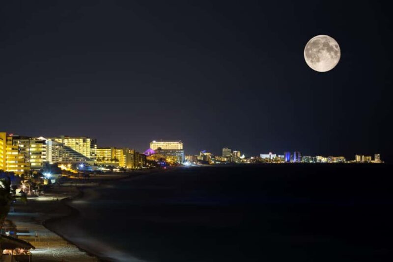Cancún by Night: Scenic Drive Through Hotel Zone & Downtown - Discovering Cancún by Night: A Practical, Authentic Tour