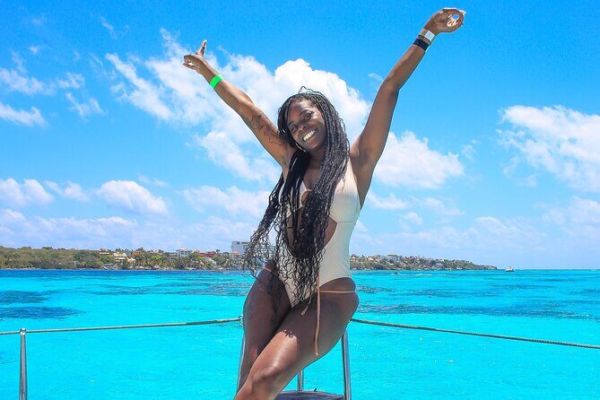 Cancun Catamaran Tour! Luxury Experience Beach Club - Setting the Scene: What to Expect on this Cancun Catamaran Tour