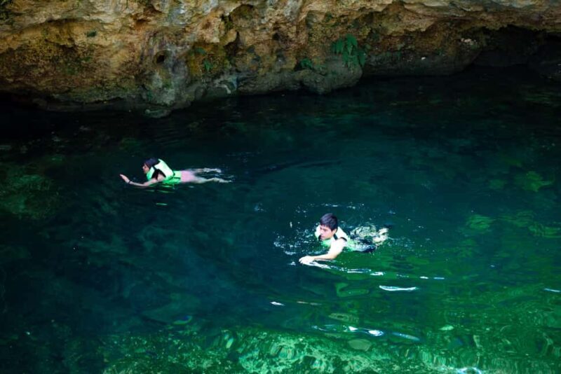 Cancun: Cenotes El Retoño entrance with transportation, lunch, and guided tour. - Summary: Who should consider this tour?