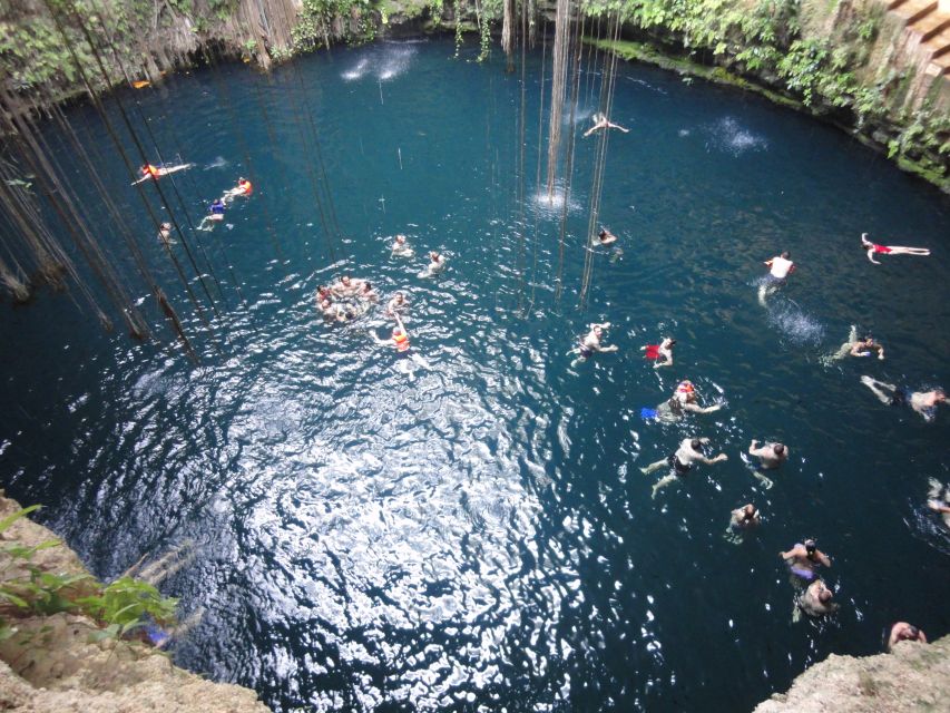 Cancún: Classic Chichen Itza Day Tour With Lunch - Explore Chichen Itza