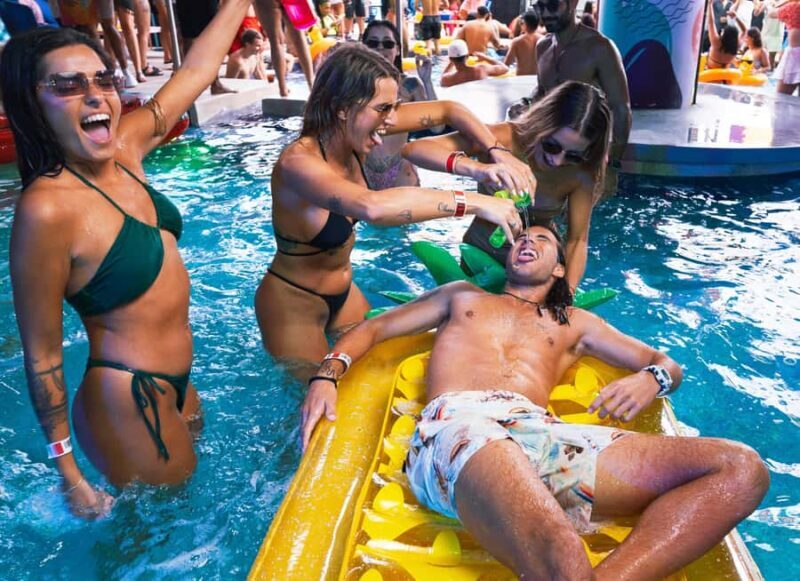 Cancun: Coco Bongo Spring Break Beach Party with Open Bar - Key Points