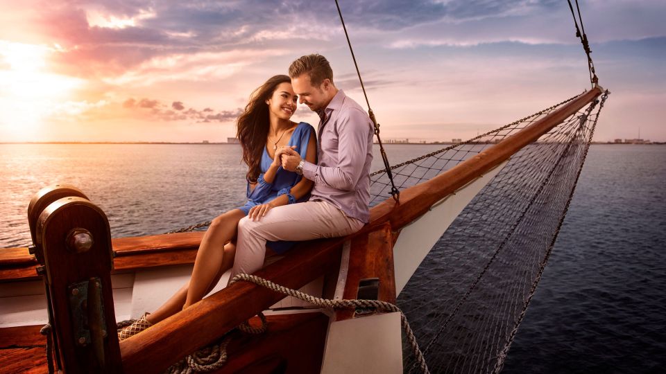 Cancun: Columbus The Romantic Dinner Cruise - Important Information