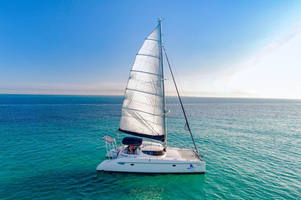 Cancun: Customizable Private Catamaran Cruise With Open Bar - Snorkeling and Sightseeing
