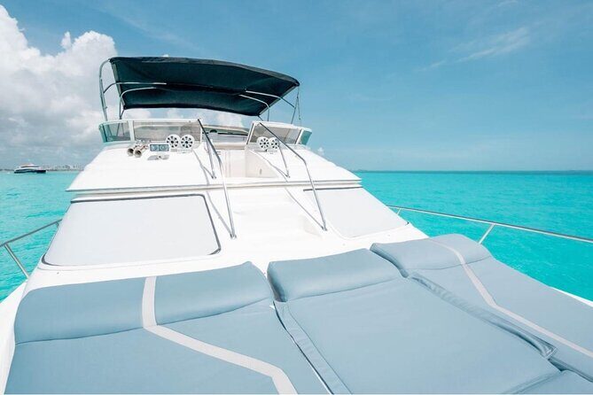 Cancun Flybridge Tour by Yacht - What’s Included & What to Keep in Mind