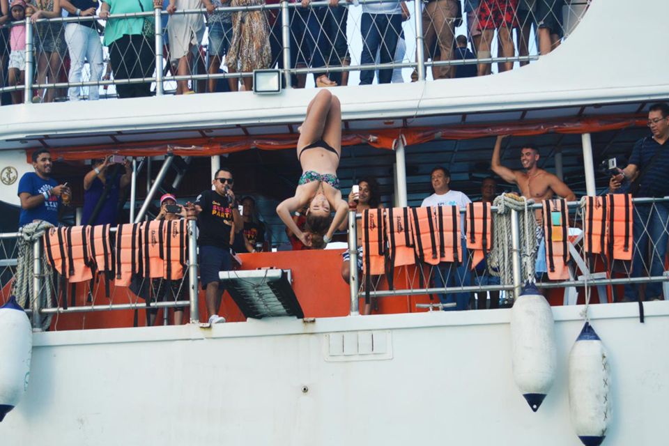 Cancun: Full-Day Catamaran Cruise to Isla Mujeres - Key Points
