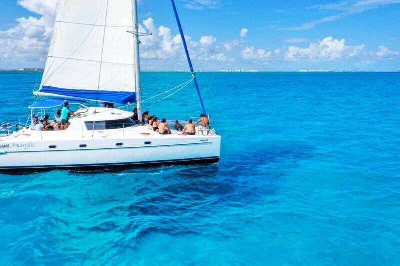 Cancun: Half Day Private Catamaran with Snorkeling. 25 guest - Introduction