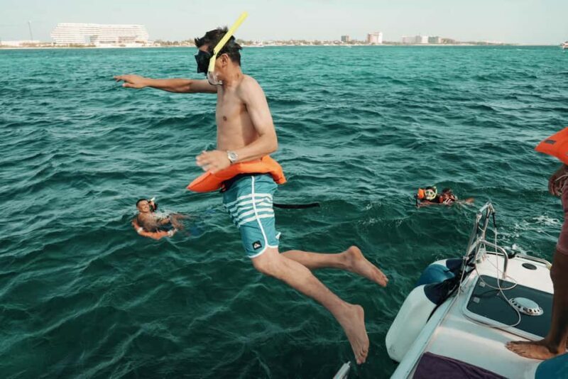 Cancun: Isla Mujeres Adults Only Party Catamaran with Drinks - Details That Matter