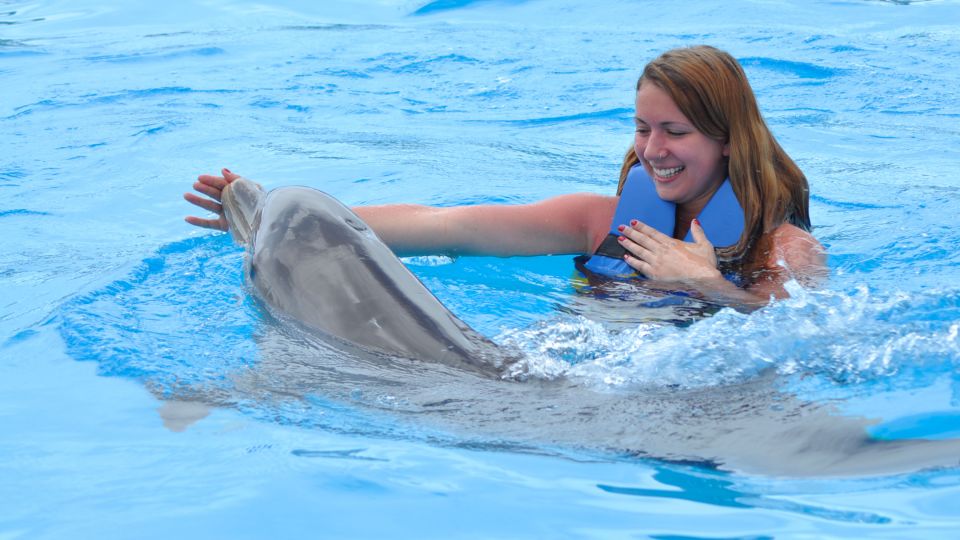 Cancun: Isla Mujeres Catamaran Tour & Swim With Dolphins - Important Information