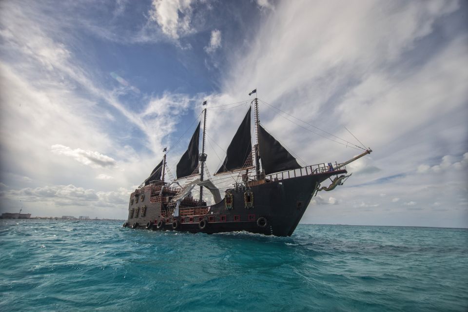 Cancún: Jolly Roger Pirate Dinner Cruise - Frequently Asked Questions