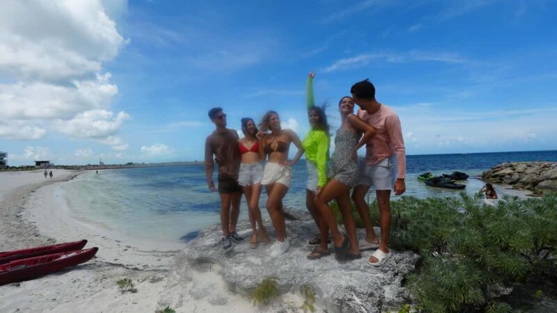 Cancun: Mopeds Adventure! 90 min Guided Tour in Hotel Zone - Safety and Practical Tips