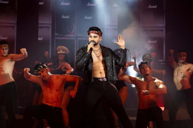 Cancun: Myst Euphoria Show with live music hits - The Venue and Booking Experience