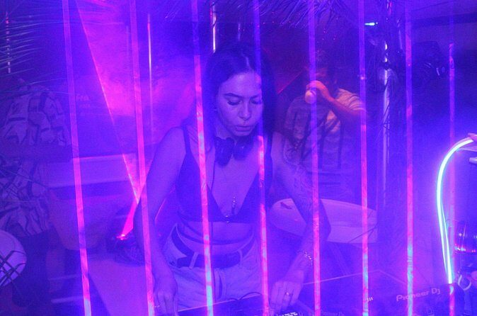 Cancun Night Party Boat - FAQ