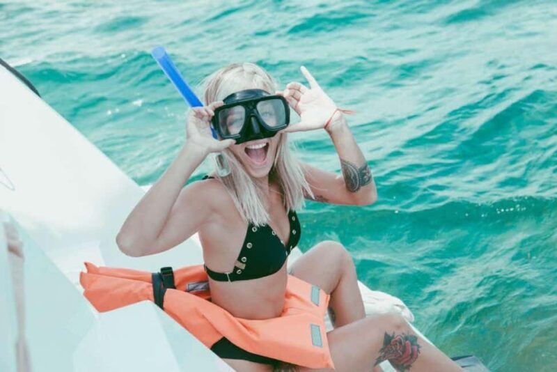 Cancun: Premium Catamaran with Transportation & Dock fee - FAQ