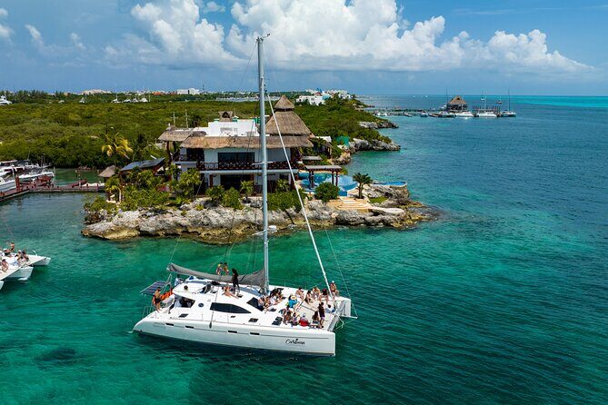 Cancún Private Catamaran to Isla Mujeres with Snorkeling & Lunch - Key Points