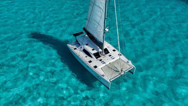 Cancún Private Catamaran with Snorkel and Open Bar - Setting Sail from Cancun