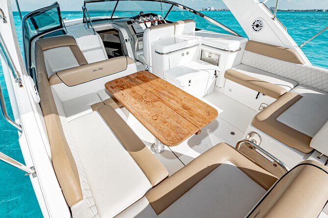 Cancun Private Luxury 37ft Yacht for 12 people - Diving into Details: The Experience Breakdown