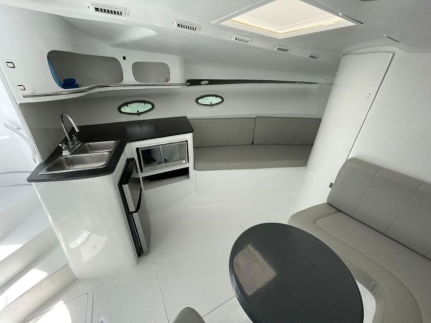 Cancún: Private Yacht Tour - Key Points