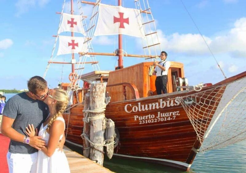 Cancun: Romantic evening in galleon with dinner and open bar - The Full Experience: What to Expect