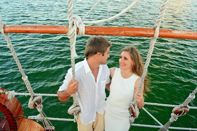 Cancun Romantic Lobster Dinner at Lagoon (sunset and night) - Key Points