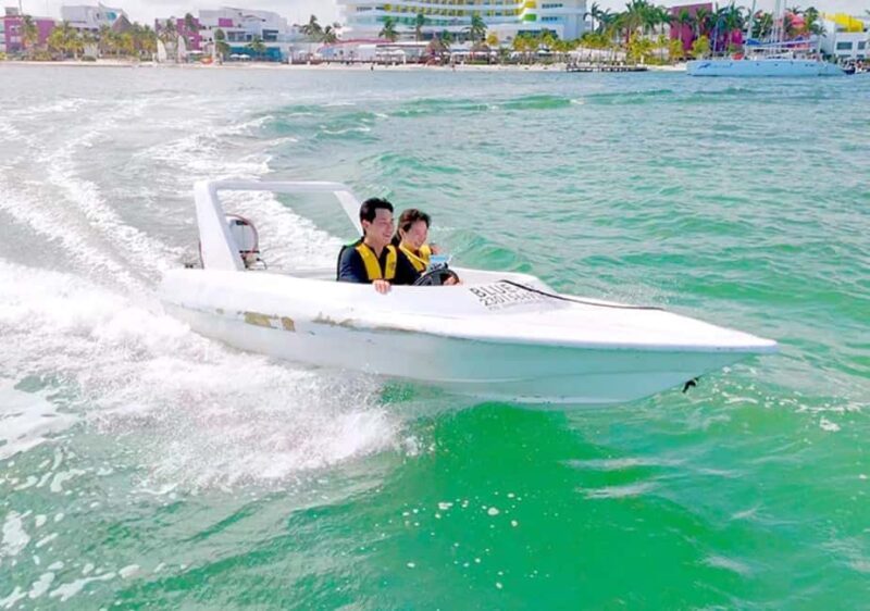 Cancun: Speed Boat Adventure in Nichupte Lagoon - An In-Depth Look at the Experience