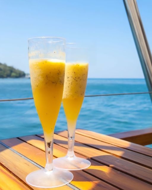 Cancun to Isla Mujeres: Sunset on Private Luxury Yacht (VIP) - Key Points