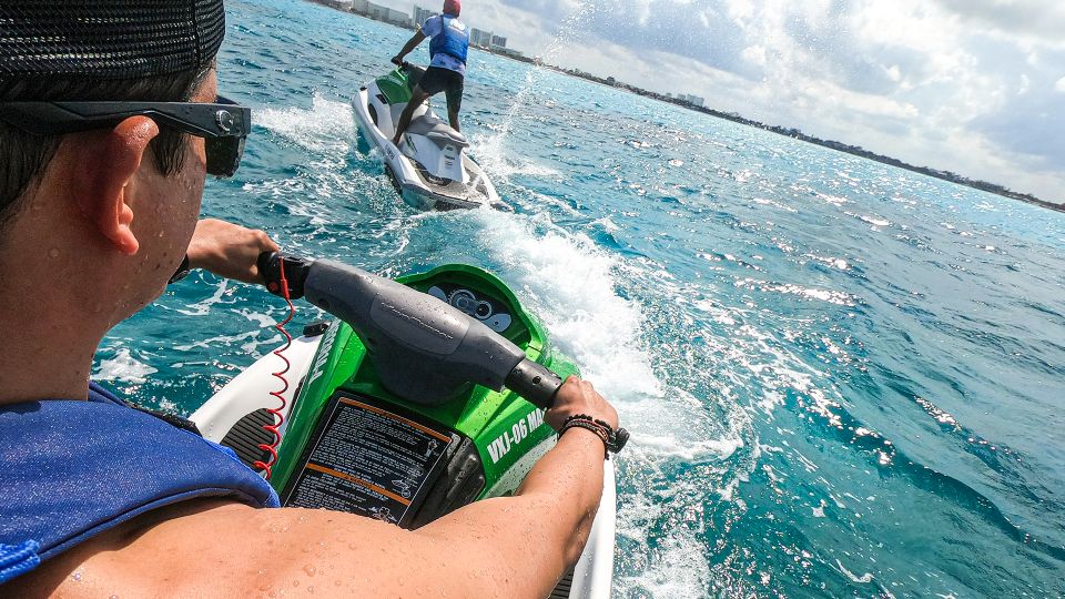 Cancun: Waverunner in Nichupte Lagoon - Participant Age and Health Requirements
