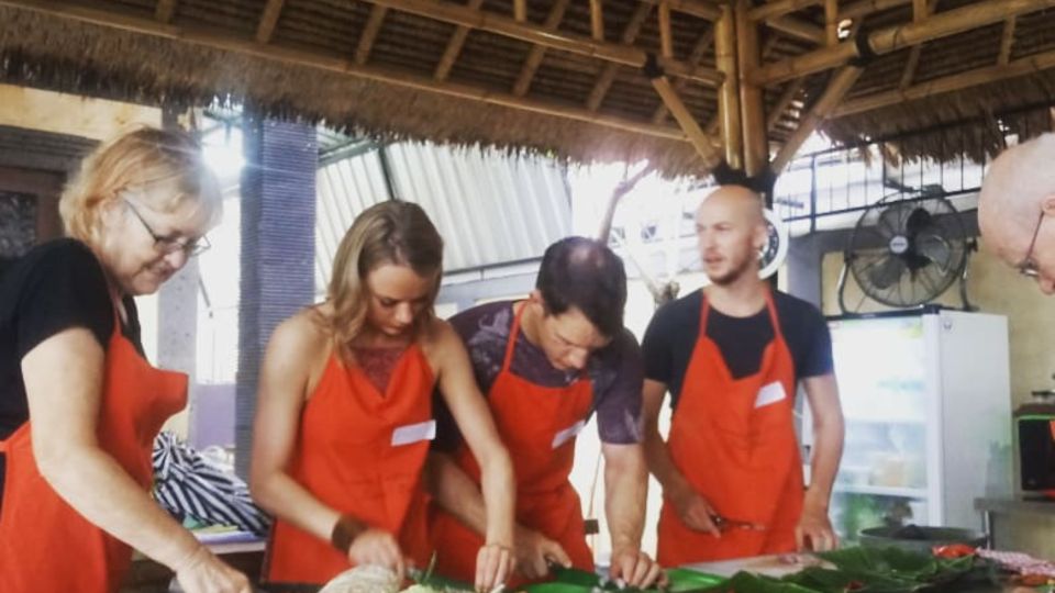 Canggu: Balinese Dishes Cooking Classs With Locals - Inclusions and Exclusions