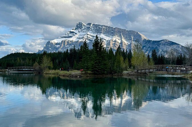 Canmore Banff to Lake Louise & Moraine Lake Half Day - Analyzing the Value