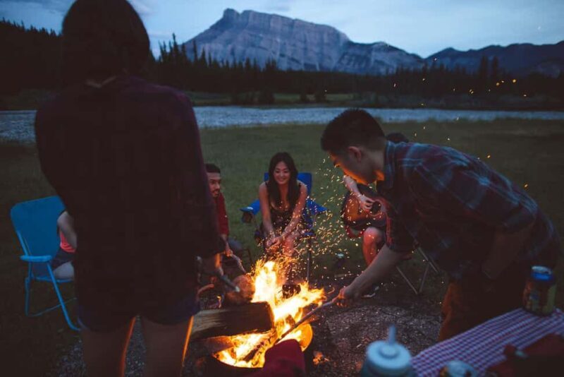 Canmore: Remote Campfire Experience with Evening Walk - 2hrs - The Campfire: A Cozy, Social Moment
