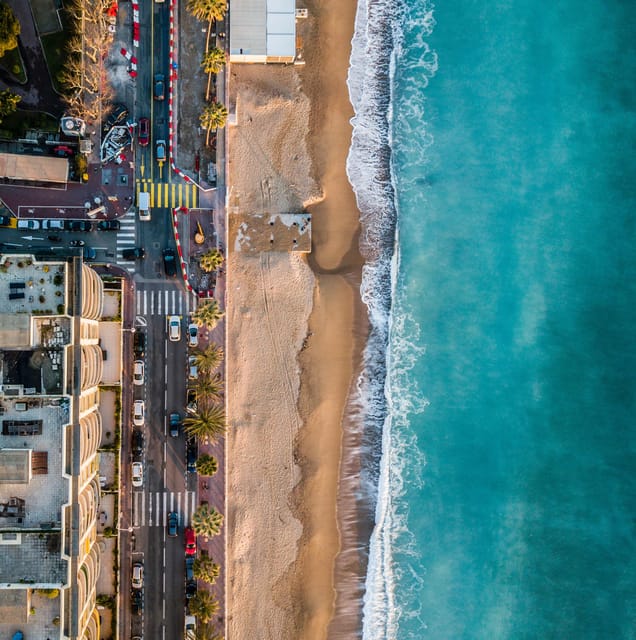Cannes: Express Walk With a Local in 60 Minutes - La Croisette: The Heart of Glamour
