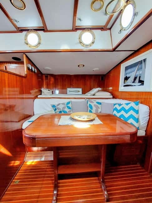 Cannigione: boat tour Maddalena Archipelago with lunch - Practical Details: What You Need to Know