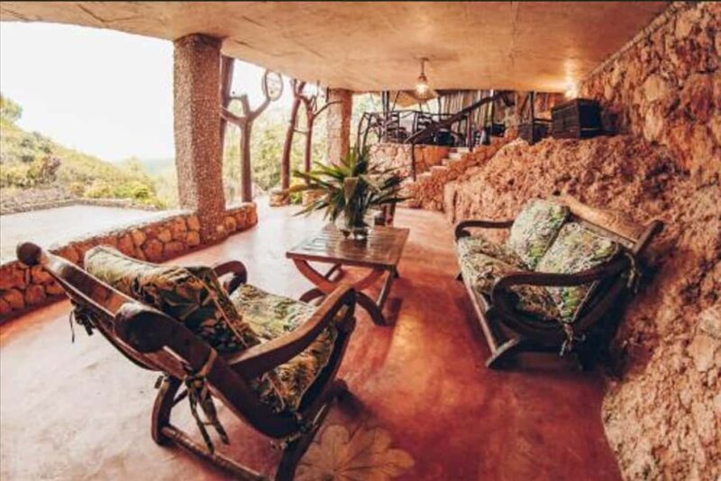 Cano Hondo Hotel : Overnight Stay & Kayak Tour Los Haitises - Key Points