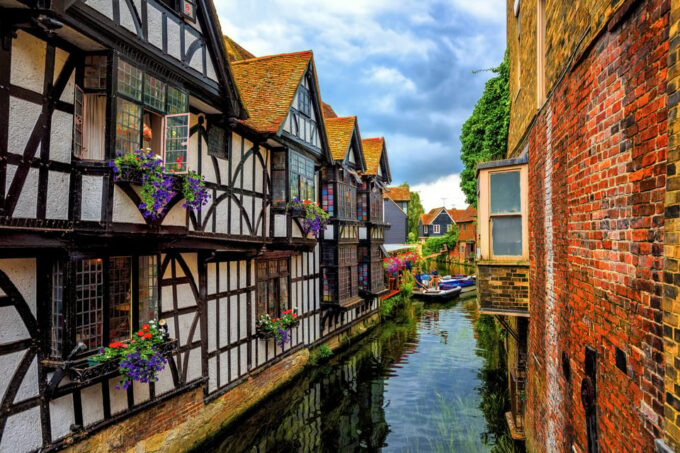 Canterbury: Walking Tour With Green Badge Guide - Meeting Point and Schedule