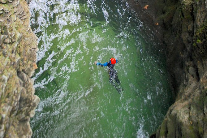 Canyoning Discovery of Furon Bas in Vercors - Grenoble - Group Size and Accessibility
