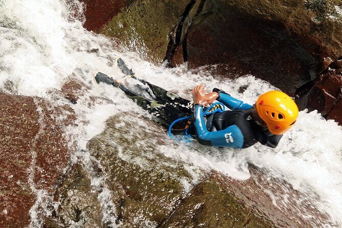 Canyoning EN Famille in Bouilante - Who Should Consider This Canyoning Tour?
