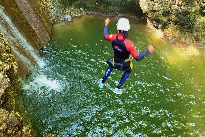 Canyoning Grenoble The Versoud canyon - A Closer Look at the Versoud Canyoning Adventure