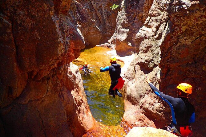 Canyoning in The Corsica island : The Baracci canyon - What to Expect from the Canyoning Adventure