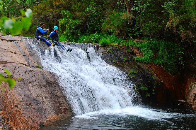 Canyoning Initiation on the Varziela River - Group Dynamics and Teamwork