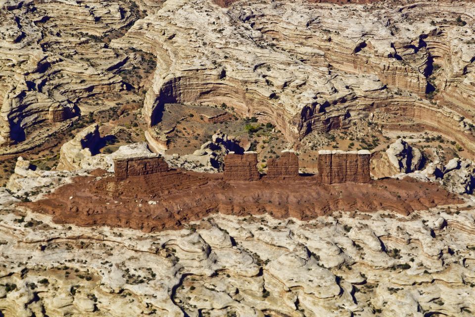 Canyonlands and Arches National Park: Scenic Airplane Flight - Aircraft and Amenities Included