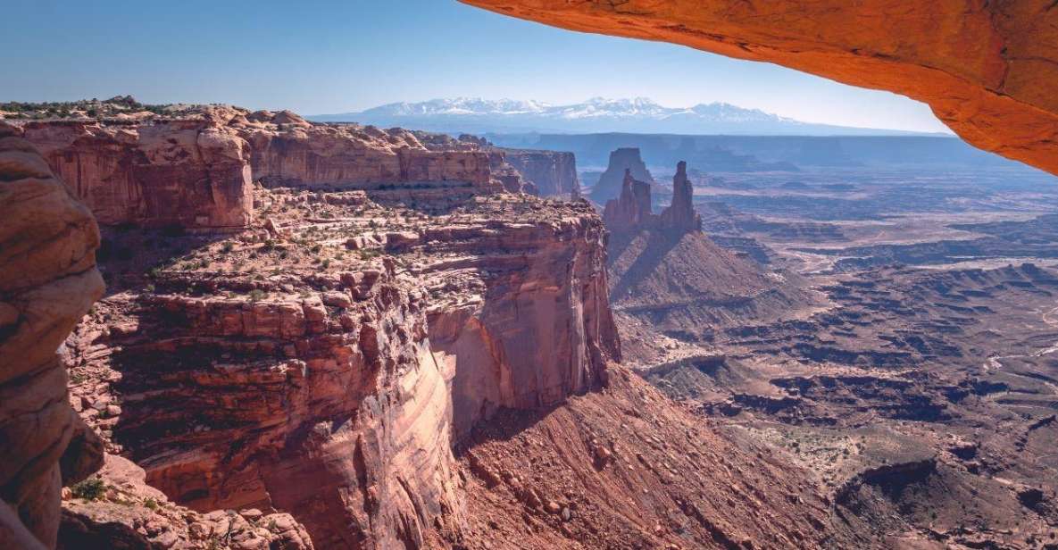 Canyonlands: Small-Group Tour & Hike - Age Restriction